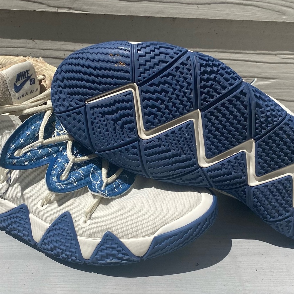 Nike Kyrie Kybrid S2 - Size 13